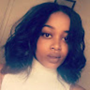 Meet your Posher, Simone